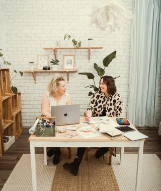 ✨ Kousek Příběhu je nová tvář naší značky! ✨ Díky podpoře regionálních výrobců od @libereckykraj jsme mohli zrealizovat...